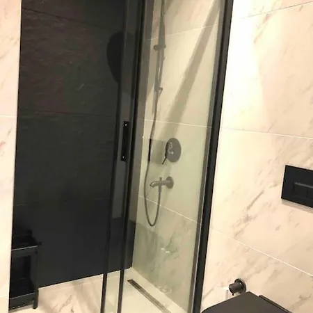 דירה Luxury - Pool, Parking & Gym In Beyoglu איסטמבול