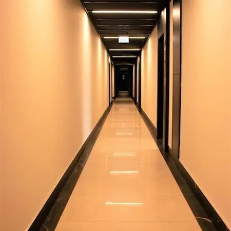Luxury - Pool, Parking & Gym In Beyoglu *
